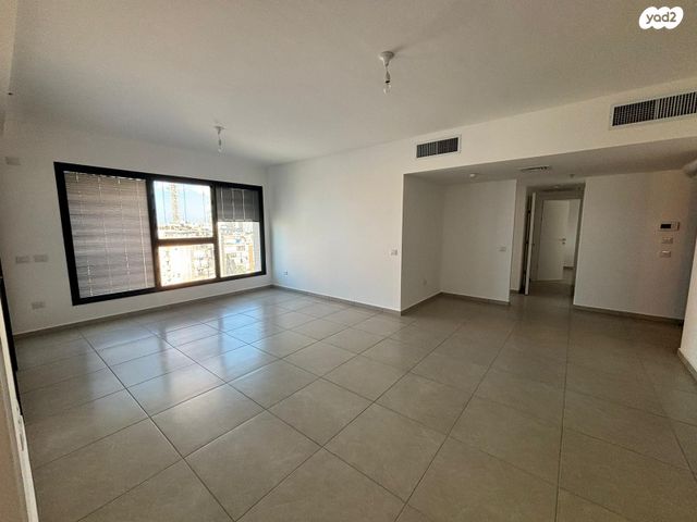 דירה, יוסף הגלילי 22, שכונת בן גוריון, מרכז העיר ג', רמת גן