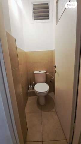 דירה, באר אורה 1, נווה רם, שיכון מזרחי, רמת גן