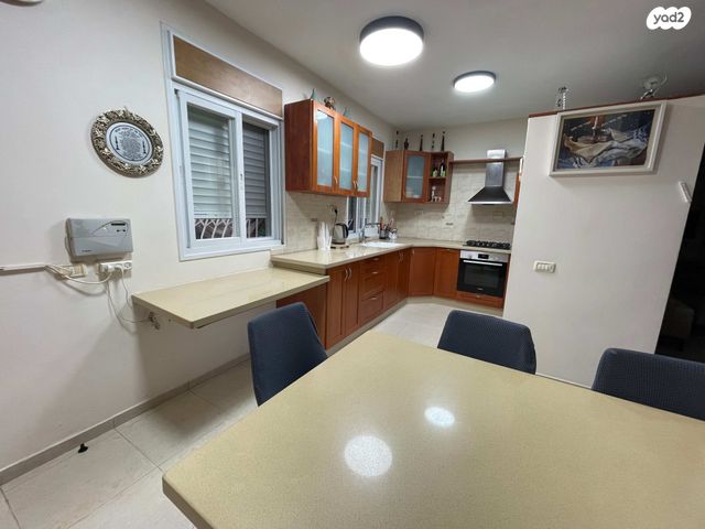 בית פרטי/ קוטג', ברק 1, נווה שרת, זכרון יעקב