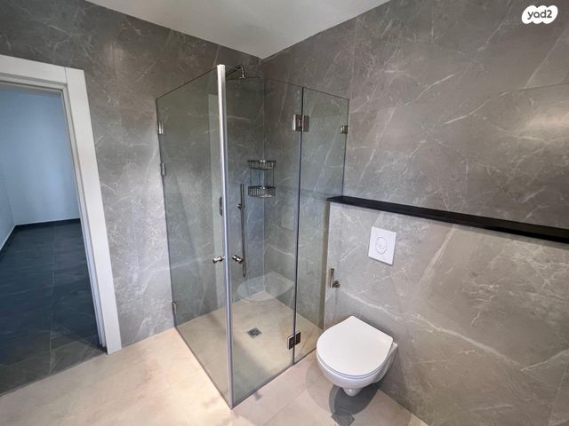 יחידת דיור, אלי כהן 16, שאר העיר, קדימה צורן