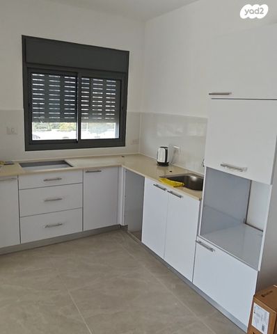 דירה, אפיקי מים 14, אגמים מזרח, אשקלון