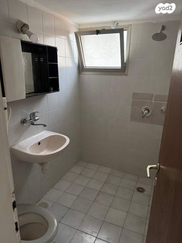 דירה, לסקוב 18, בן גוריון, חולון