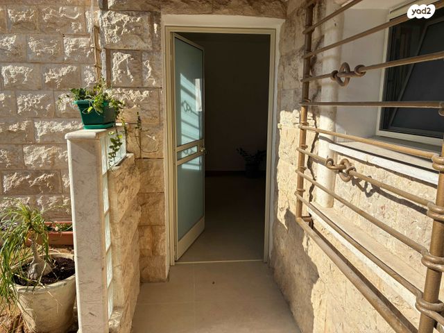 יחידת דיור, האשל 3, שושנת העמקים, שושנת העמקים