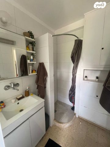 דירה, הרב מיימון 27, נווה שאנן, חיפה