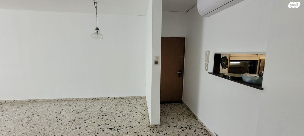 דירה, חוה לוצקי 13, א' / צפון מזרח העיר, רחובות