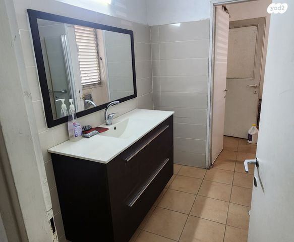 דירה, הירדן 31, נווה רם, שיכון מזרחי, רמת גן