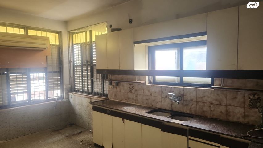 בית פרטי/ קוטג', הטייס 75, אביב, ראש העין