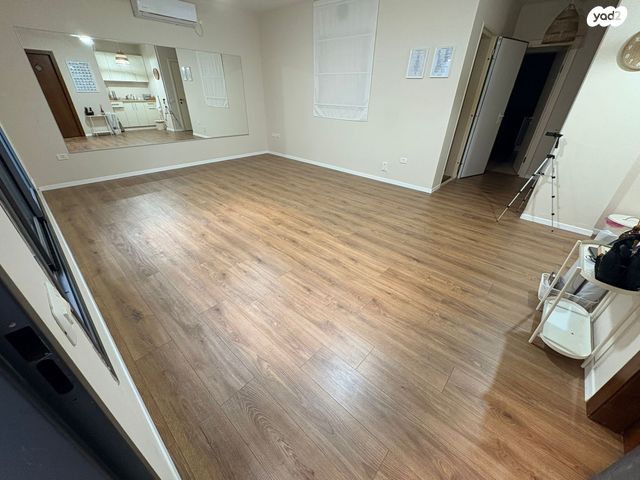 יחידת דיור, ימין שושן 40, כפר גנים ג, פתח תקווה