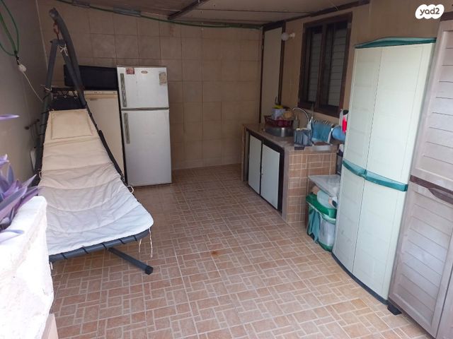 גג/ פנטהאוז, עגנון 42, דרום מערב ותיק, בת ים