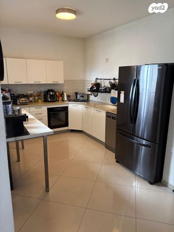 דירה, פייר קניג 33, נוף הטיילת, נתניה