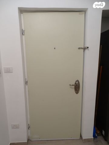 דירה, הרב עוזיאל 19, בית וגן, ירושלים