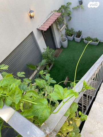 יחידת דיור, ימין שושן 40, כפר גנים ג, פתח תקווה