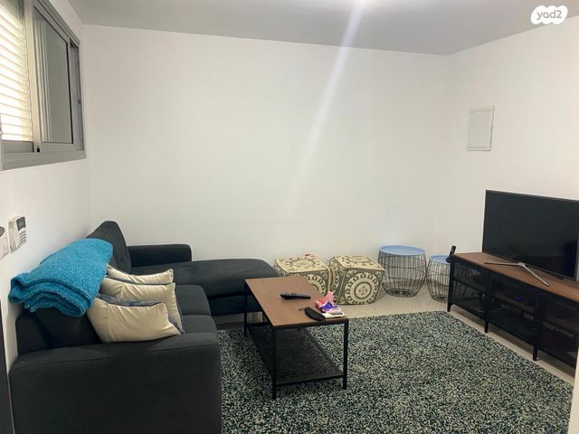 מרתף/ פרטר, שדמה 50, 212 מערב, אבן יהודה