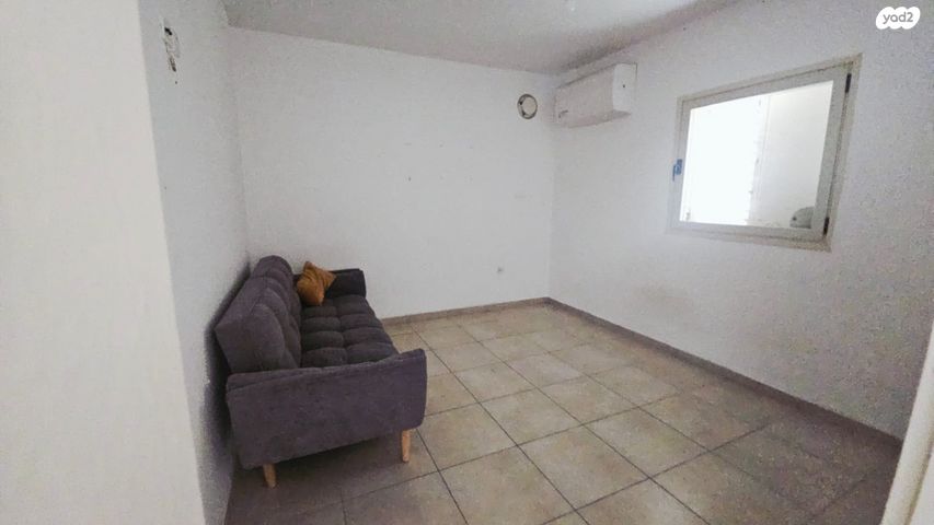 דירה, באר אורה 1, נווה רם, שיכון מזרחי, רמת גן