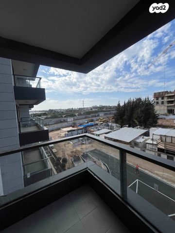 דירה, מאה ושישים 1, מרכז דרום, רעננה