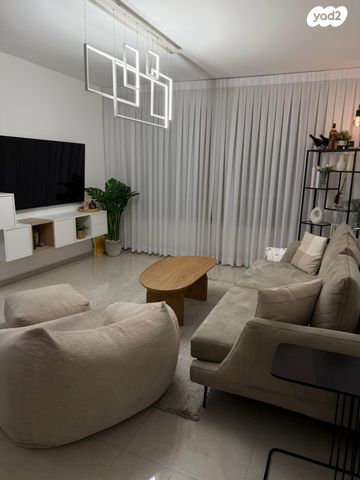 דירה, שבט שמעון 7, רובע י"ב, אשדוד