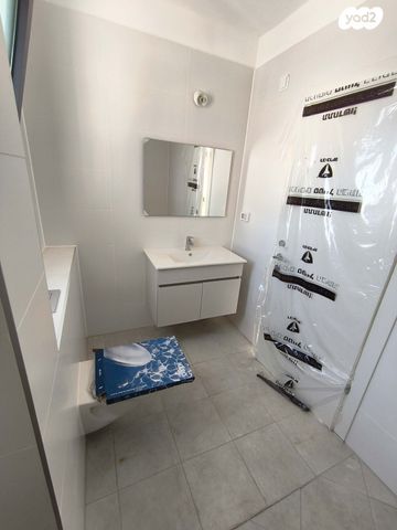 דירה, אשכולות 3, עמק הכרמל, נשר