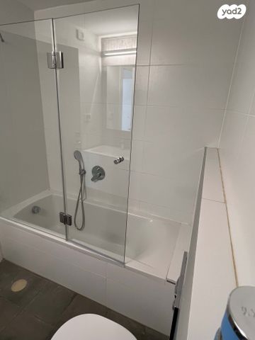 דירה, גרציאני יצחק 4, גני שרונה, קרית הממשלה, תל אביב יפו