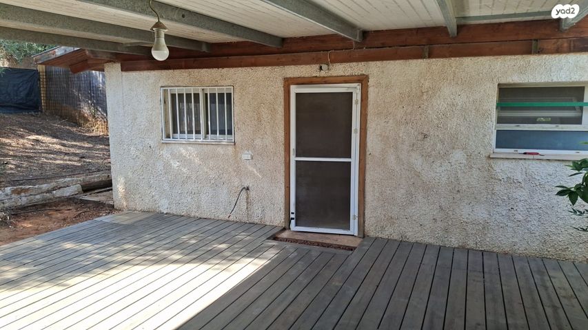 יחידת דיור, חרמש 9, בני ציון, בני ציון