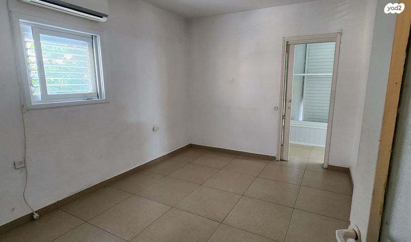 דירה, הירדן 31, נווה רם, שיכון מזרחי, רמת גן