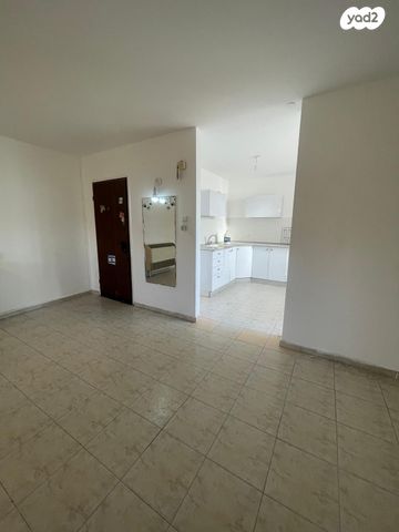 דירה, קרן היסוד 30, רובע ד', אשדוד