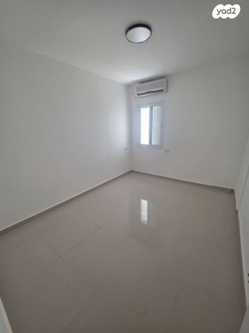 בית פרטי/ קוטג', הזית 123, שיכון שלוש קומות, דימונה