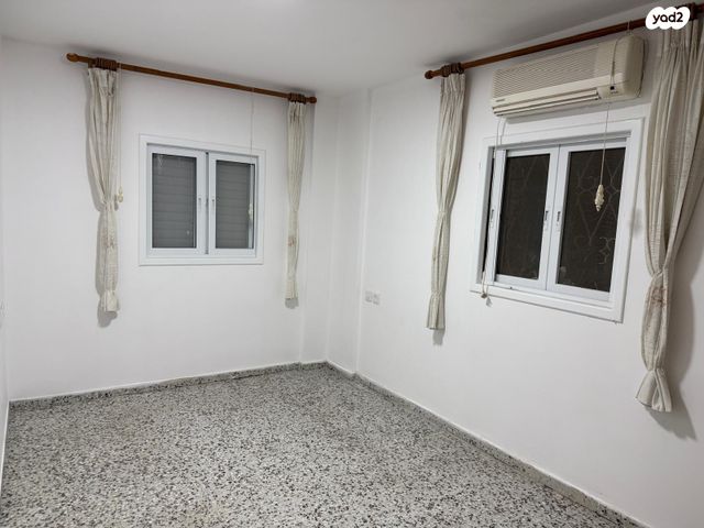 בית פרטי/ קוטג', דן 12, נווה ציון, גדרה