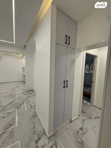 דירת גן, ארתור הנטקה 55, קרית היובל, ירושלים