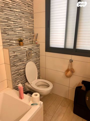 בית פרטי/ קוטג', הארבל 11, אורנית, אורנית