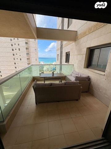 דירה, פייר קניג 33, נוף הטיילת, נתניה