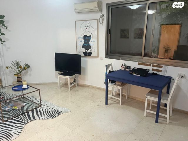 יחידת דיור, יורדי הסירה 12, נווה עוז, פתח תקווה