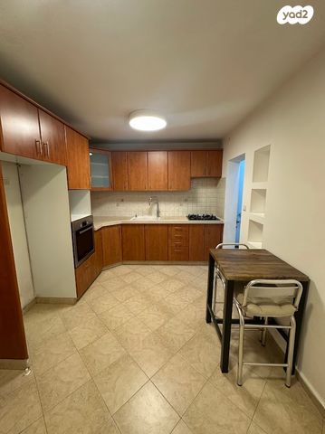 דירה, שדרות בן גוריון 11, בן גוריון, רמלה