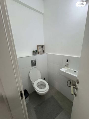 דירה, הרא"ה 10, שכונת יהלום, מרכז העיר ב, רמת גן