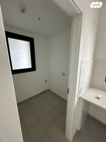 דירה, הגלבוע 37, נאות שז"ר, יבנה