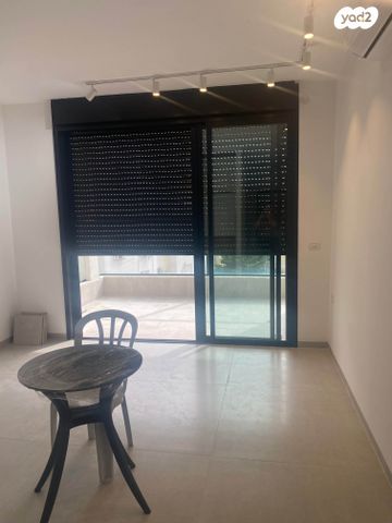 דירה, ישראל זנגוויל 43, צפון מזרח מרכז העיר, נתניה