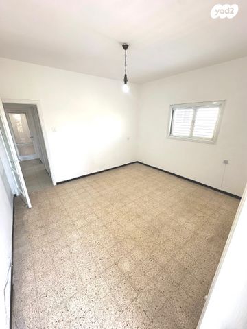 דירה, הרצל 98, אברמוביץ', ראשון לציון