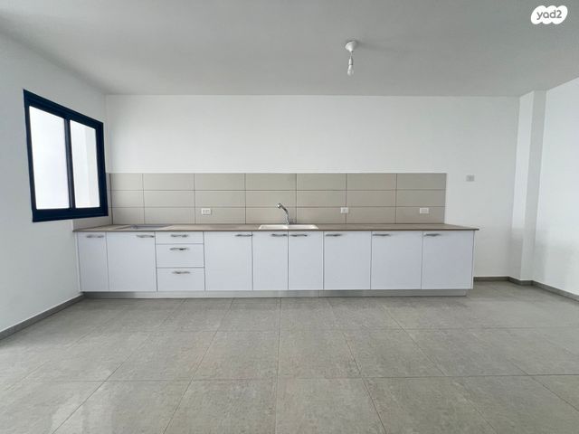 חיים הרצוג 10