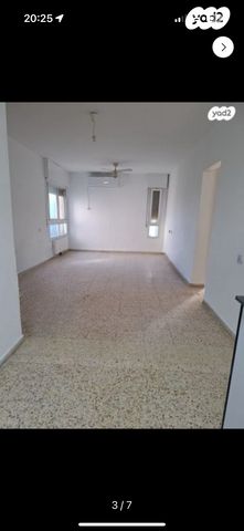 דירה, מבוא ערמון 15, שכונה ב', מבשרת ציון