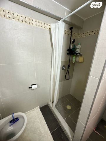 יחידת דיור, הרקיע 1, הרקיע, הגולף, קיסריה