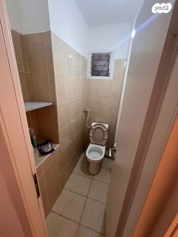 דירה, יצחק בן צבי 16, קרית חיים מזרחית, חיפה