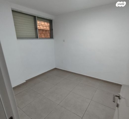 דירה, הרוגי המלכות 5, גבעת המורה, עפולה