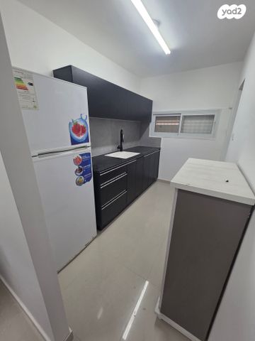 בית פרטי/ קוטג', הזית 123, שיכון שלוש קומות, דימונה