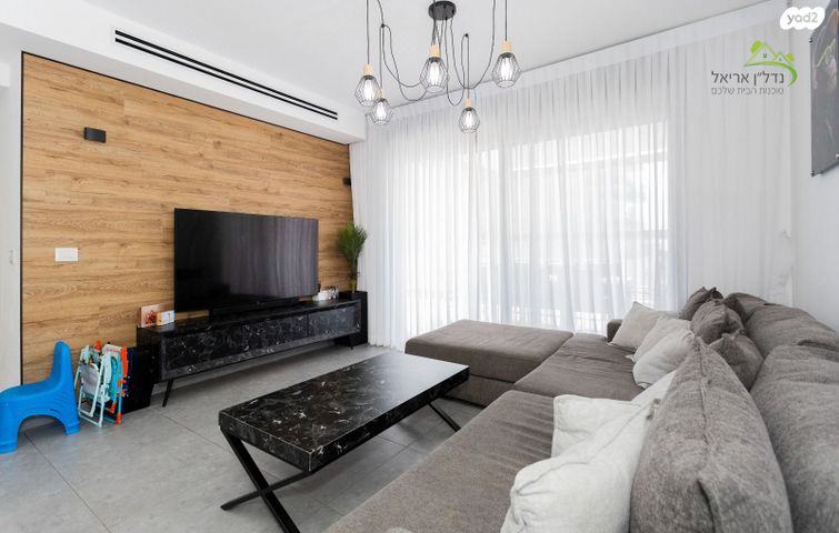 דירה, רמת הגולן 4, רובע ה', אריאל