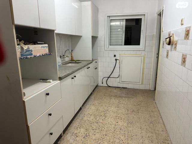 דירה, הקונגרס 27, רסקו א', חולון