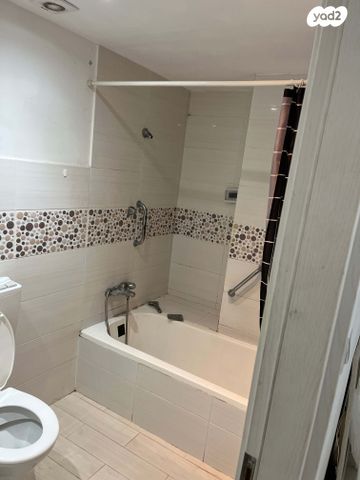 יחידת דיור, מנדס 43, קרית קריניצי, רמת גן