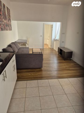 דירה, גן העצמאות 13, מוצקין הותיקה, קרית מוצקין