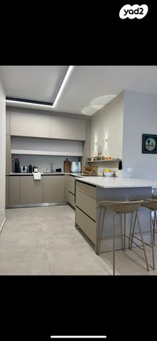 הרב אוורבוך 1