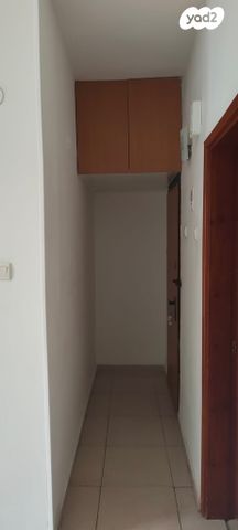 דירה, אחד העם 2, רסקו א', חולון