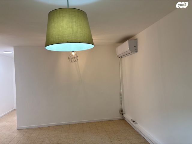 דירה, יוסף סרלין 11, נווה ברבור, כפר שלם מערב, תל אביב יפו