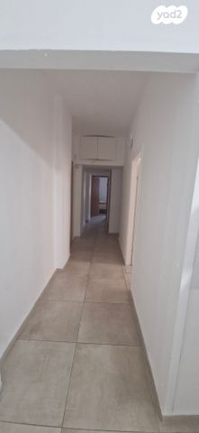 דירה, בנימין 19, ג' / מרכז מזרח העיר, רחובות